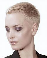 A short hairstyle on a woman a word of warning for those who are new to a short haircut for women: Гарсон стрижка фото женская: фото на короткие, средние ...