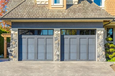 Hopefully one of them will be a good fit for your home. 54 Cool Garage Door Design Ideas (PICTURES)