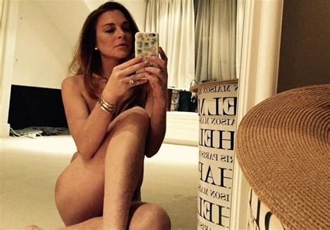 Lindsay Lohan Nude Tits
