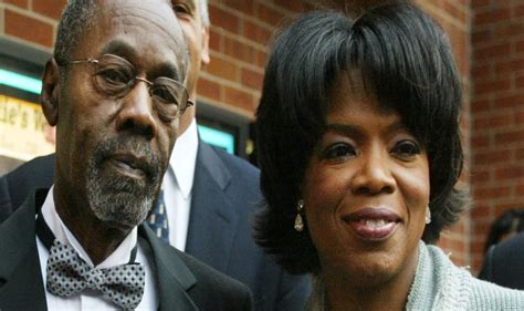 What Was Oprah Winfreys Relationship With Her Father Vernon Before His Passing