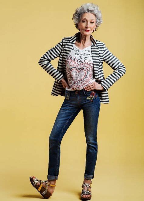 Fashion Over Casual Over 50s How To Dress At 50 Years Old Woman In