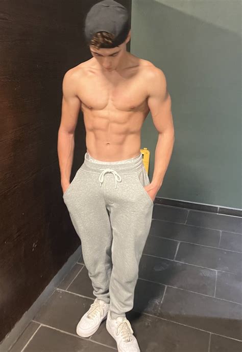 Hot Guys Exposed On Twitter Rt Romeotwi1 Lets Be Gymbros And Suck Each Other Off After