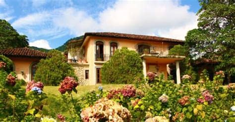 Acceso a dos calles se incluye proyecto básico de construcción de casa de 108 m2 útiles, ajustado a la parcela y a la normativa urbanística. Casa de Lourdes, El Valle de Anton - Menu, Prices ...