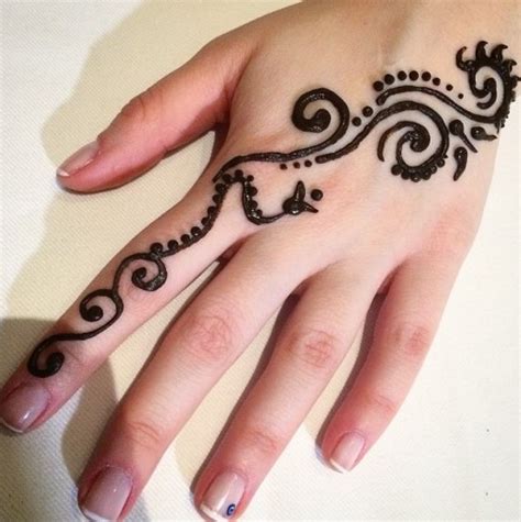 Gambar henna mudah di tangan paling keren download now 100 gambar he. Gambar Motifhenna Motif Henna Tangan Kaki Sederhana2017 ...