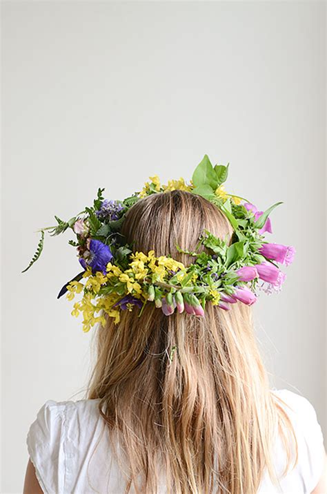 Make Simple One Of A Kind Flower Crowns Willowday