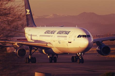Airbus A340 200 Aerolineas Argentinas Photograph By Salva Reyes Fine