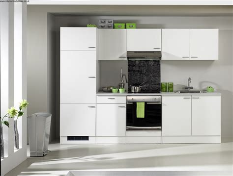 Avanti Compact Kitchen Design Opening Small Space For