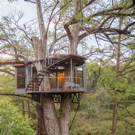 Sign up for free now for hacks, market analysis, inspiration and more. Lofty Eco-Resort Treehouse Is Built With Locally Sourced Wood