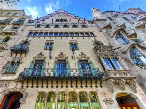 One Day In Barcelona Itinerary Map Tips Guide The Gap Decaders