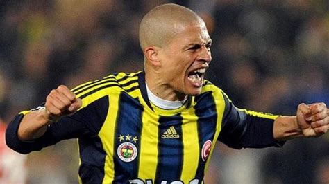 Fenerbahçenin Son 10 Numarası Alex De Souza Eao Mag