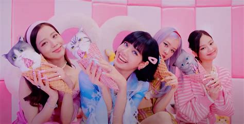 Blackpink Selena Gomez Hang Out In A Pastel Ice Cream Filled World In Flirty New Video
