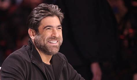 طرح المطرب اللبناني وائل كفوري أحدث أغنياته وتحمل اسم البنت القوية عبر قناته على youtube.والأغنية من كلمات سليم عساف، وألحان عمر صباغ، إنتاج وائل كفورى وتنفيذ شركة andbeyond ومن توزيع شركة digital sound.وتقول كلماتها: صورة مفاجئة: وائل كفوري يثير دهشة متابعيه