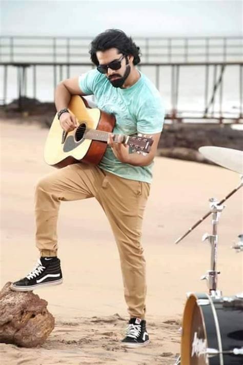Ram pothineni is known for his work on devadasu (2006), ready (2008) and kandireega (2011). Ram Pothineni New Vunnadhi Okate Zindagi Movie Latest ...