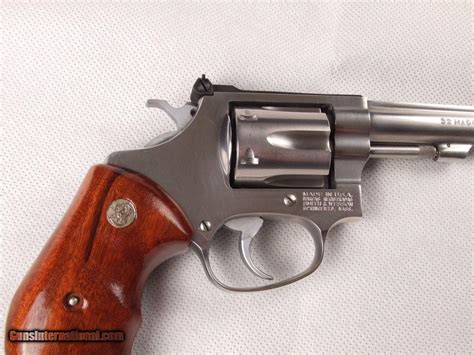 Rare Unfired Smith And Wesson Model 631 4 32 Handr Magnum Revolver With