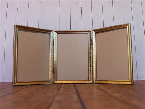 Vintage Brass Bronze Metal Triple Hinged 5x7 Three Part Photo Picture Frame Tri Fold 5 X 7 Size