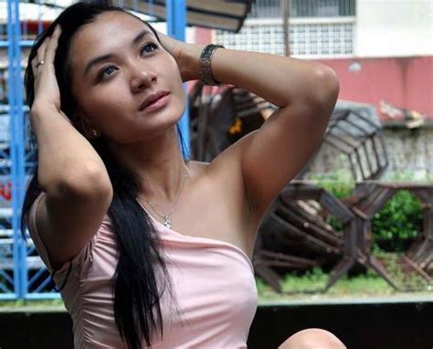 65 Foto Wanita Cantik Indonesia Pamer Ketiak Hot Sexy