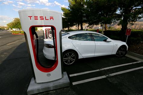 Tesla Recibe Financiamiento De La Unión Europea Para Expandir Su Red Se