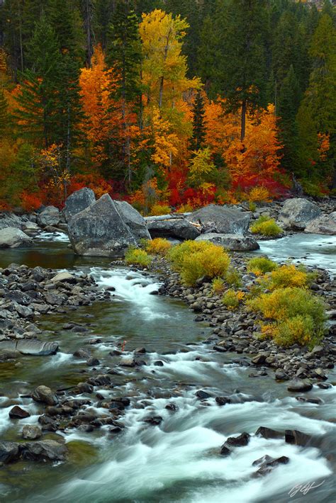 F198 Fall Color And The Wentchee River Tumwater Canyon Washington