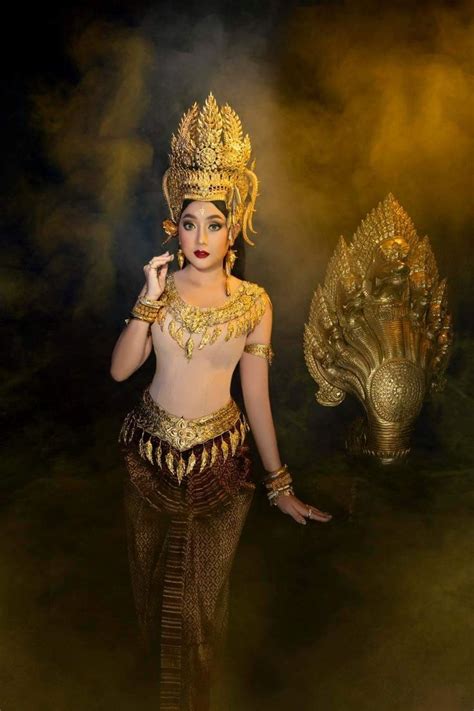 🇰🇭 Pretty Cambodian Women In Apsara Costume ️ Apsara Angel Of Kingdom Of Cambodia 🇰🇭