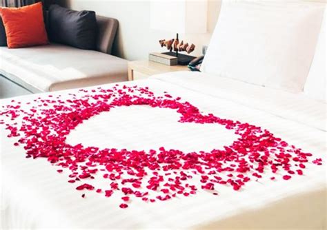 Tentu saja hiasan bilik tidur unicorn memang. 5 Hiasan Bilik Pengantin Yang Romantik | Inspirasi & Tips ...