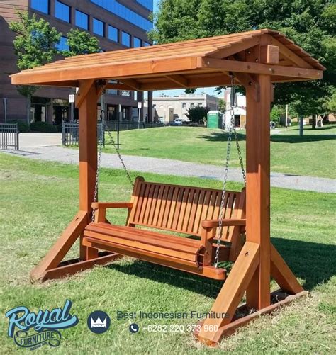 Teak (tectona grandis) is a tropical hardwood tree species in the family lamiaceae.it is a large, deciduous tree that occurs in mixed hardwood forests. Desain Kursi Ayunan Taman Kayu Jati Jepara Antik | Royal ...
