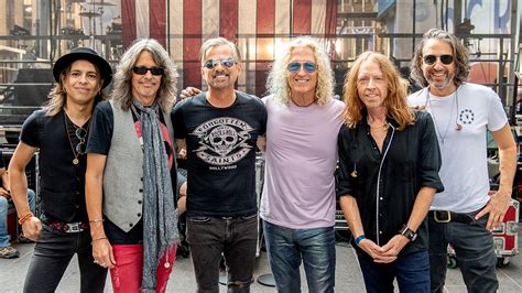 Foreigner Frontman Kelly Hansen Reveals Wild Fan Interactions As Band