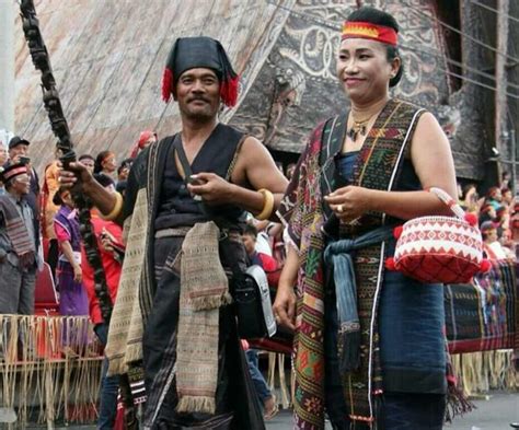 Mengenal Ulos Pakaian Adat Sumatera Utara Dan Makna Di Baliknya My