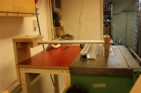 Via a touchscreen he can control the fence and the blade height and tilt electronically. Table Saw Blade Guard | Swedish Woodworking
