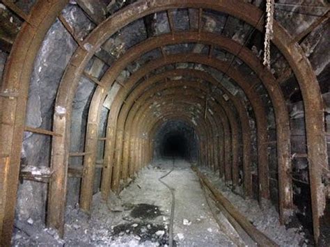 Massive And Fascinating Abandoned Underground Mine In Nevada