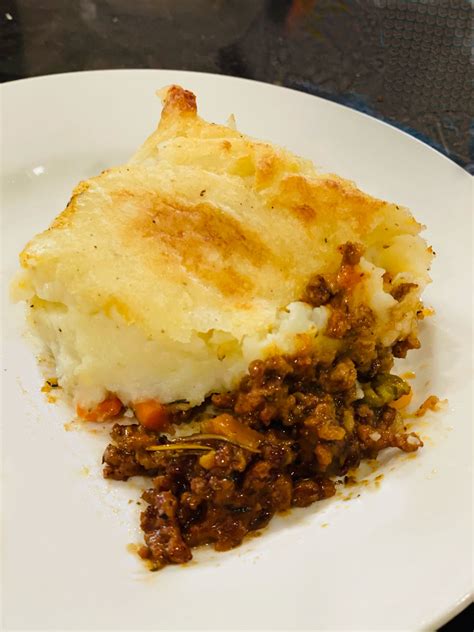 Best Classic Shepherds Pie Recipe Lisa Robertson