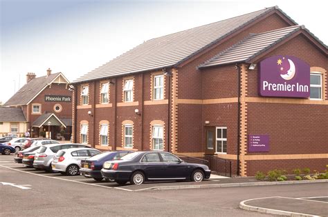 Premier Inn Glasgow Paisley Hotel Exterior Hotels In Paisley Pa1