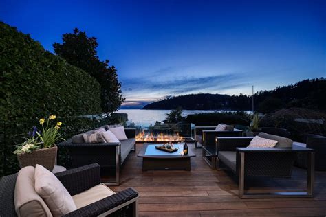 A View Of The Pacific Ocean From This West Vancouver Luxury Home