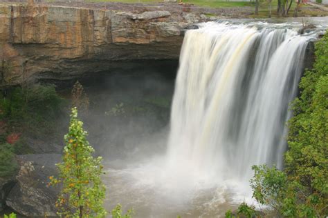 Noccalula falls park & campground. Noccalula Falls Park