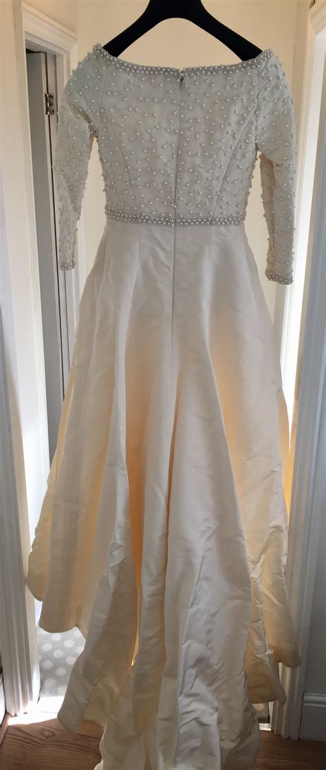 Explore over 350 million pieces of art while connecting to fellow artists and art enthusiasts. Catherine Walker Preloved Wedding Dress Save 92% - Stillwhite