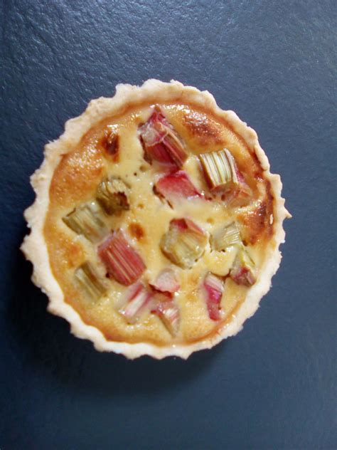 Tarte à la rhubarbe au companion