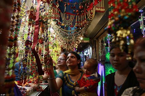 Diwali Celebrations Begin In Asia Daily Mail Online