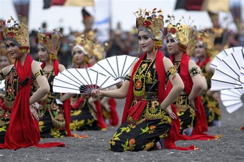 Ayo Lestarikan Budaya Indonesia Ini 15 Tarian Tradisional Jawa Timur