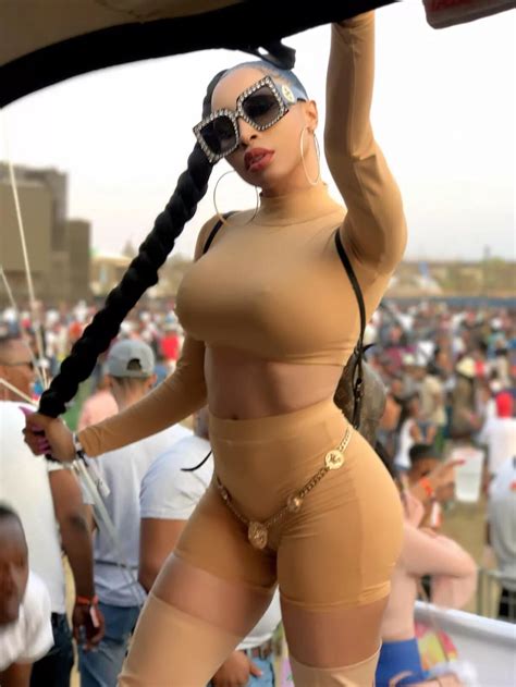 Kelly Khumalo Nude