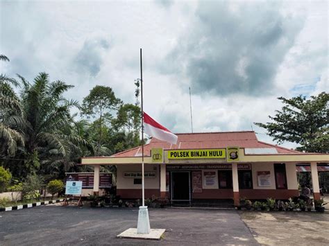 Kenang Jasa Para Pahlawan Polsek Binjai Hulu Kibarkan Bendera Setengah