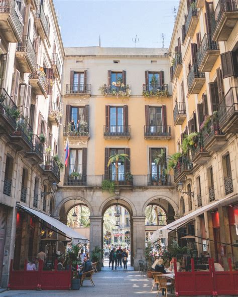24 Hours in Barcelona, Spain - Find Us Lost