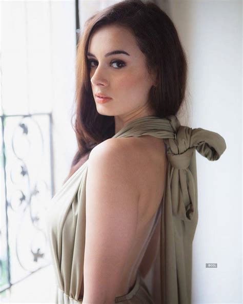 Beautiful pictures of Bollywood actress Evelyn Sharma Pics | Beautiful ...