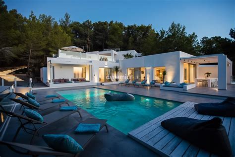 Five of our best Ibiza Villas with modern design