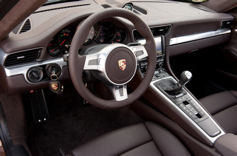 Porsche 911 Carrera S manual review | Autocar