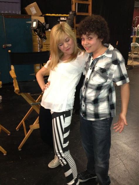 Cameron Ocasio On Twitter Me And Jennettemccurdy On Set