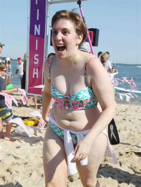 Lena Dunham Wears Bikini In Hamptons Party Race The Blemish