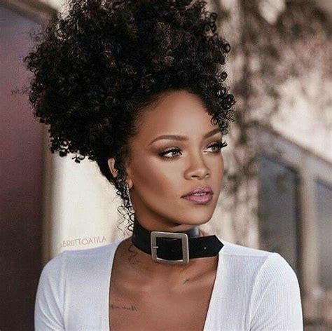 Pin By Sara Najam On Rihanna Natural Hair Styles Curly Hair Styles