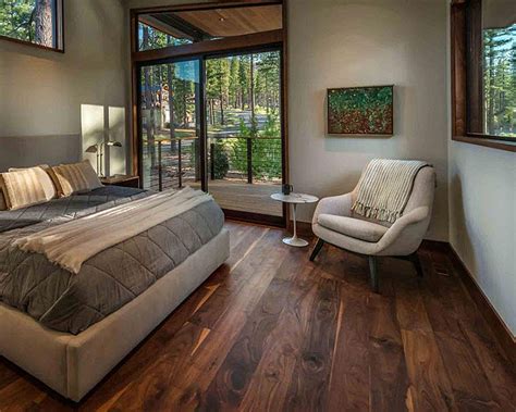30 Hardwood Floor Bedroom Ideas Decoomo