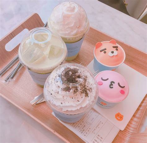 KawaiiBox.com The Cutest Subscription Box | Food, Cute ... Gummy candy, food wallpaper, jelly sweets.