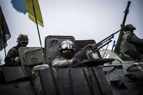 u s considers supplying arms to ukraine forces officials say the new york times