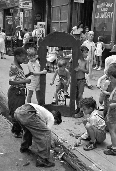7 Lessons Helen Levitt Has Taught Me About Street Photography Eric